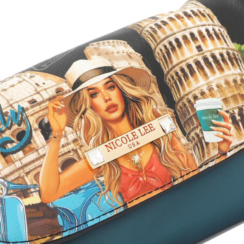 CLOSER LOOK ON OUR MARTHA TRAVELS ITALY MAKEUP BAG.