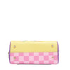 THE BOTTON IS COLOR HALF YELLOW AND HALF PINK  CHECKER PRINT.