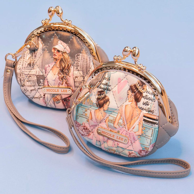 AMORA MINI POUCH WRISTLET